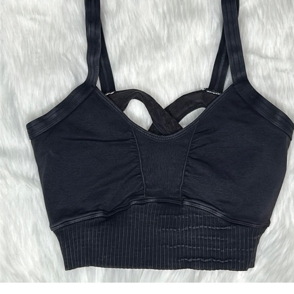 NWOT FREE PEOPLE | Good Karma
Scoop Neck Bra in Solid Black * Size:XS/S - Picture 4 of 6